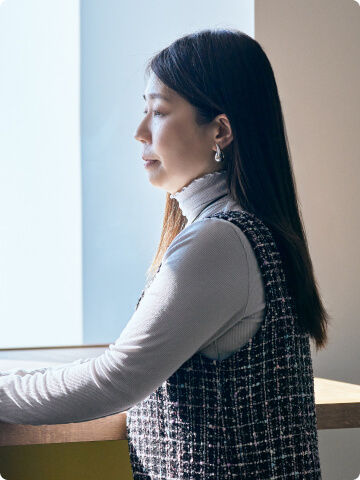 吉田 しおり（人物写真）